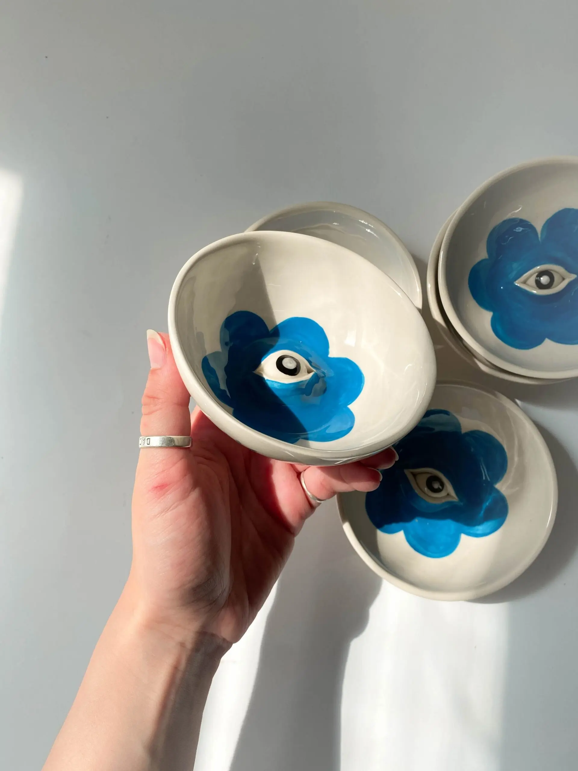 Мисочка "Eyes" с цветочком — изображение 4